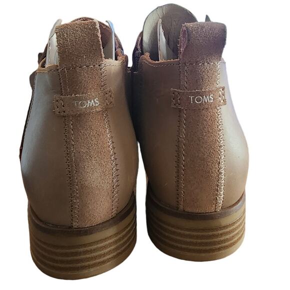 TOMS Women's Reese Bootie in Taupe Grey, Size W7 - $89.99 MSRP - Picture 5 of 8